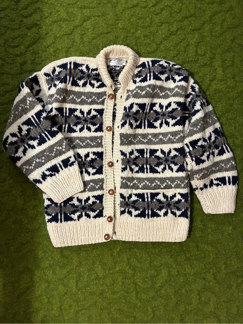 Vintage Hand Made in Ecuador Button-Up Cardigan - Picture 3 of 7